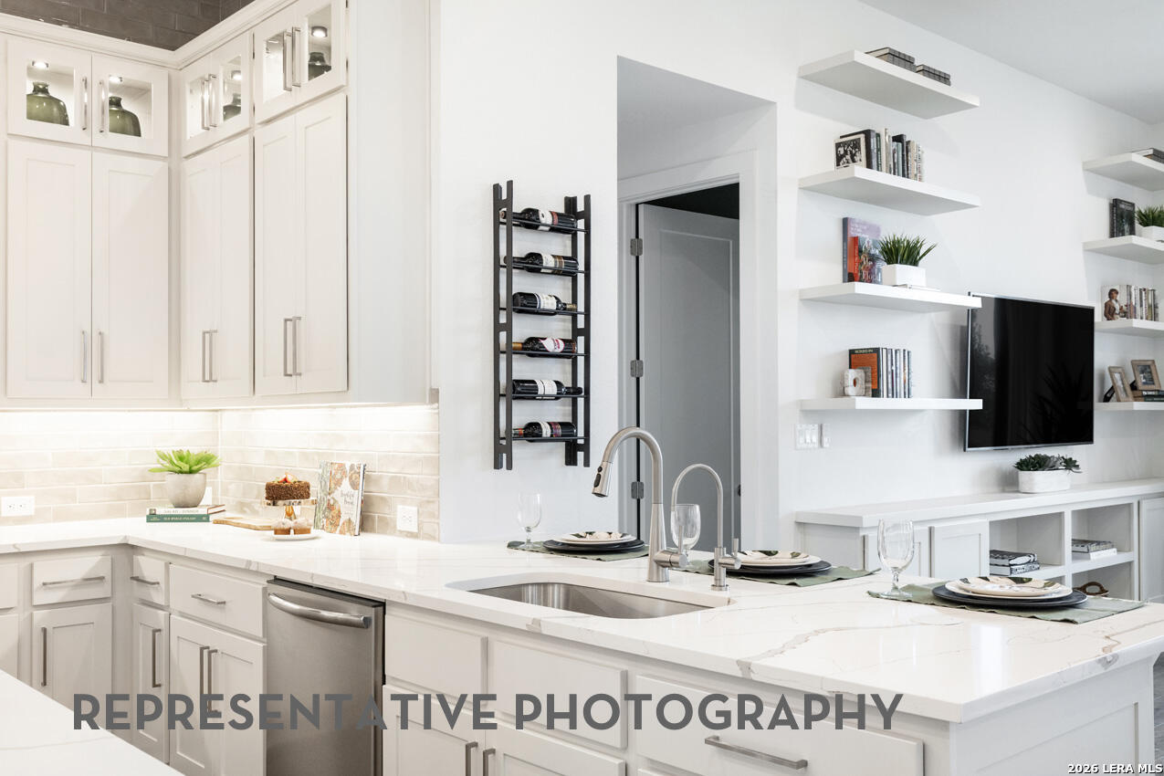 151 Witwatersrand Cibolo, TX 78108 - Photo 4 of 22