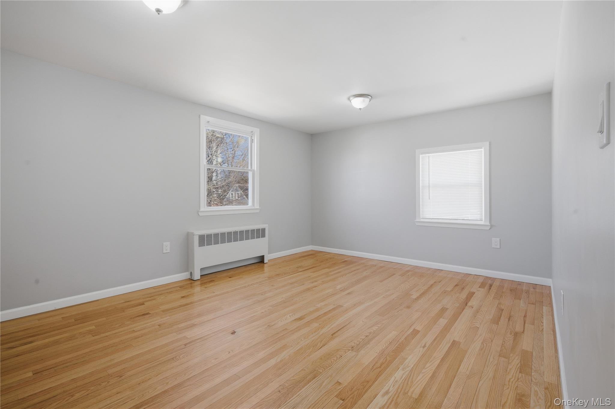 102 Old Farm Road Levittown, NY 11756 - Photo 16 of 30