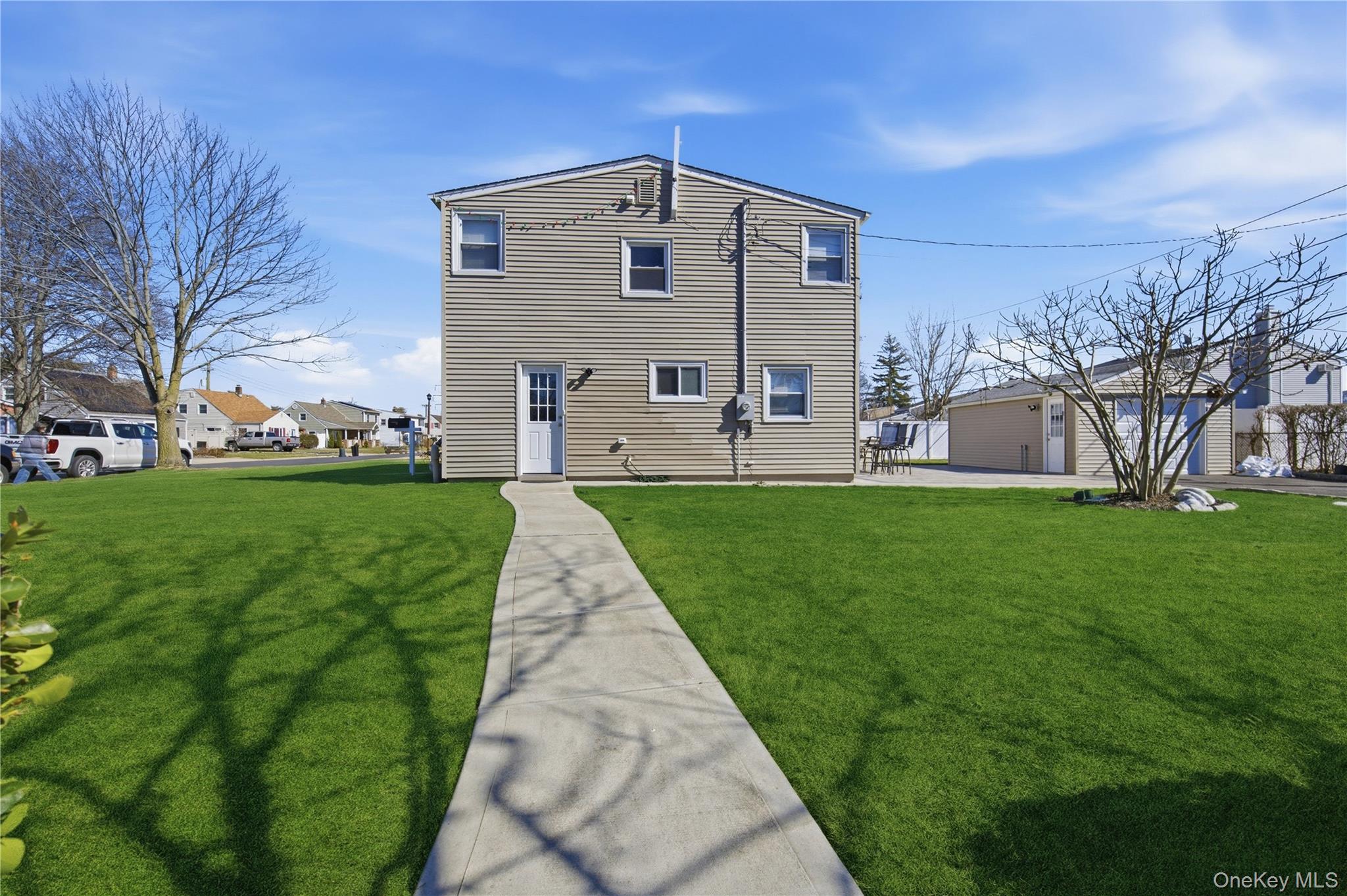 102 Old Farm Road Levittown, NY 11756 - Photo 25 of 30