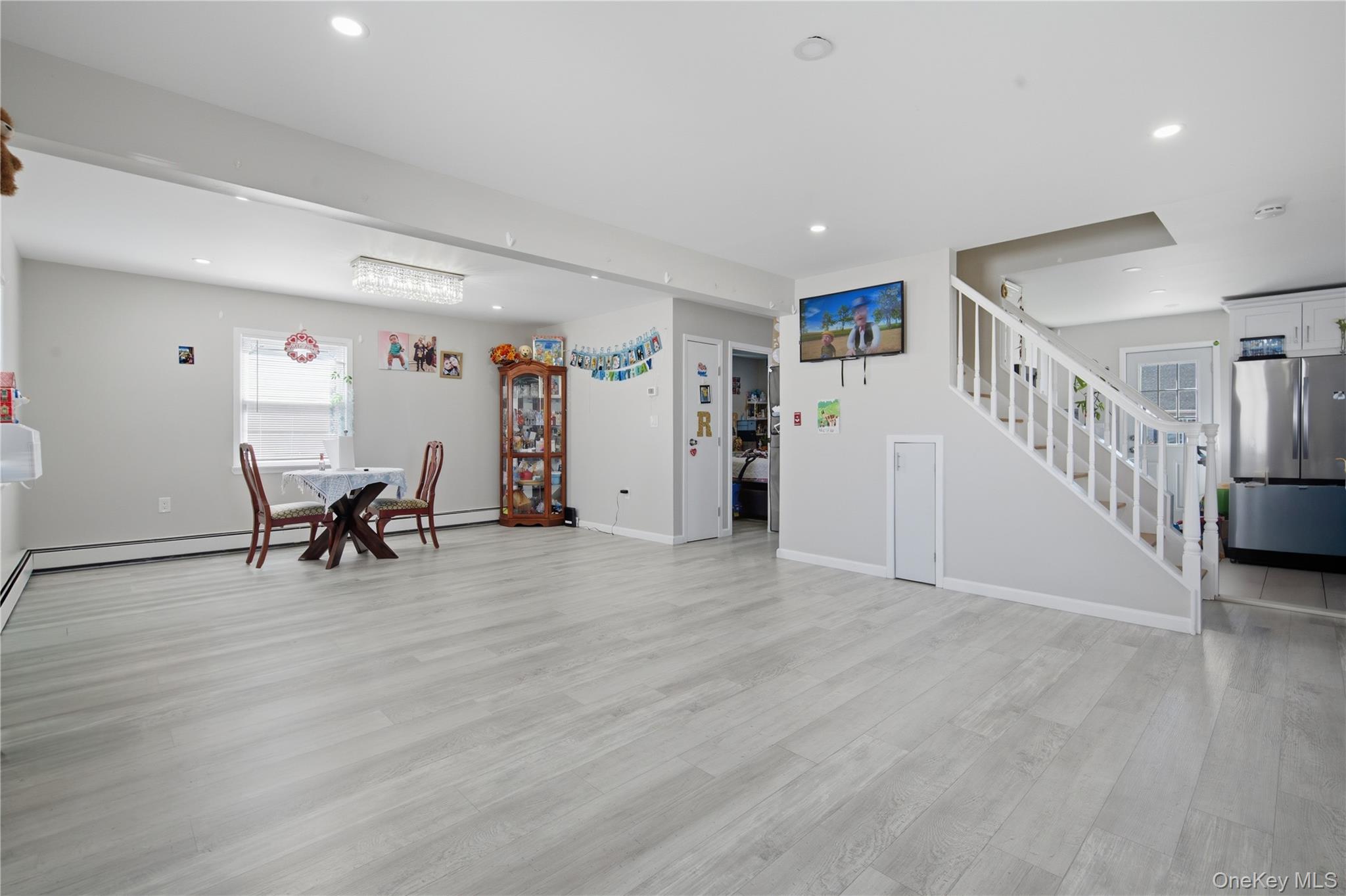 102 Old Farm Road Levittown, NY 11756 - Photo 5 of 30