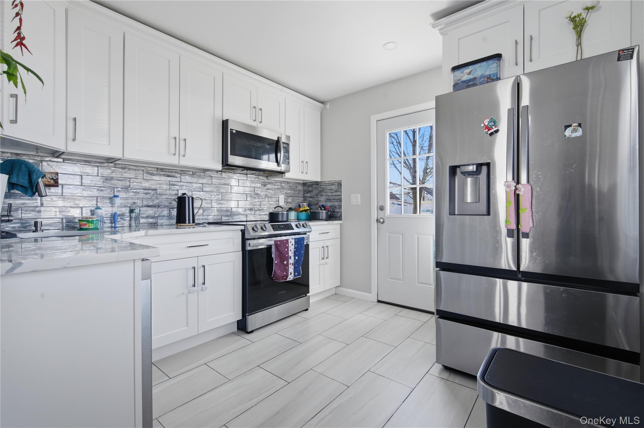 102 Old Farm Road Levittown, NY 11756 - Photo 7 of 30