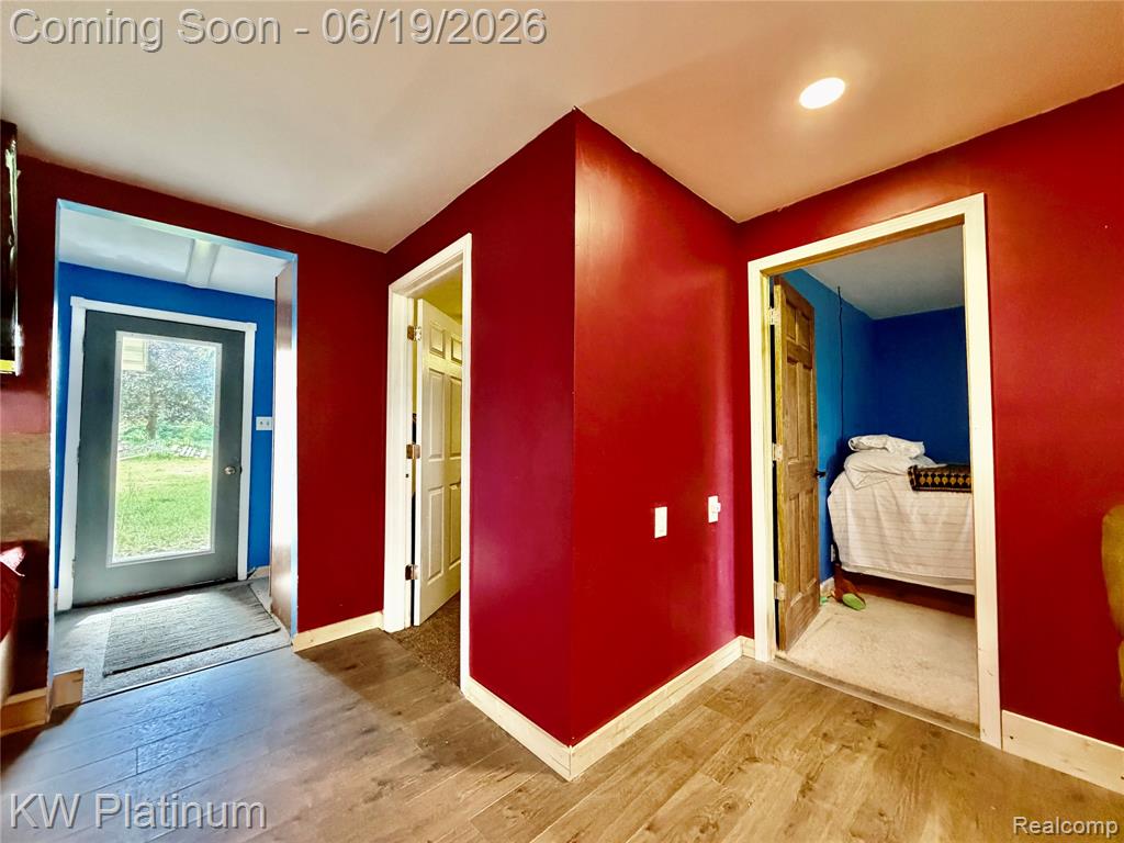 7815 Vincent Road Croswell, MI 48422 - Photo 3 of 20