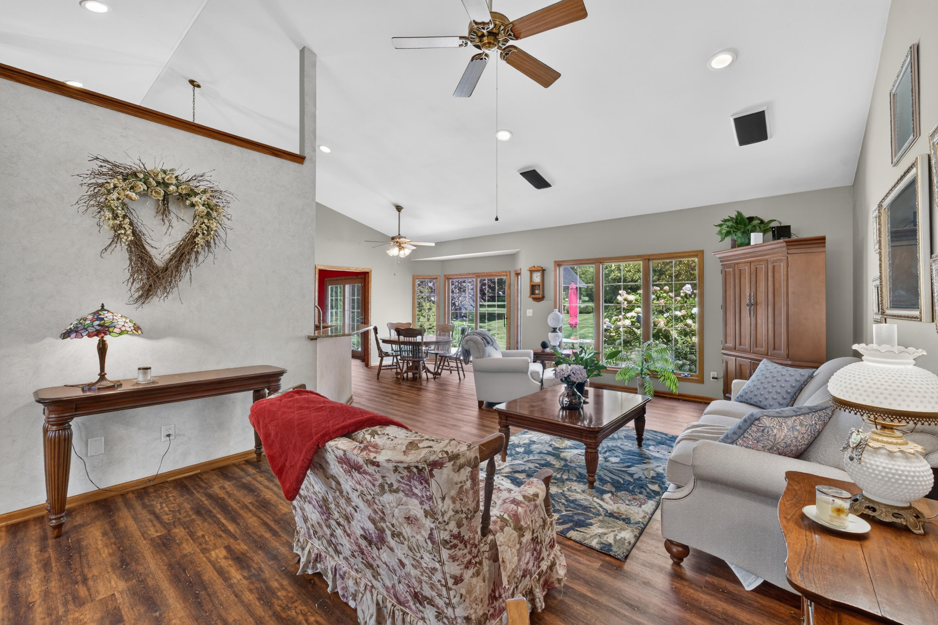 4372 113th Street Pleasant Prairie, WI 53158 - Photo 5 of 31 4372 Living room