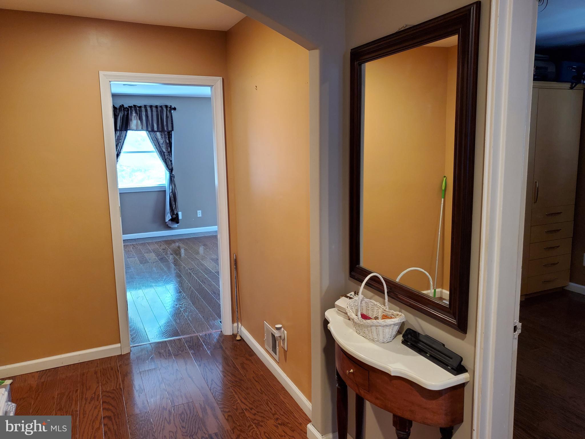 12065 Claridge Road Silver Spring, MD 20902 - Photo 9 of 42