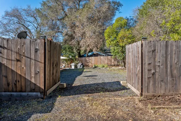 $619,000 | 185 Grace Court, Cloverdale, CA 95425