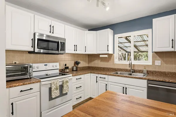 $619,000 | 185 Grace Court, Cloverdale, CA 95425