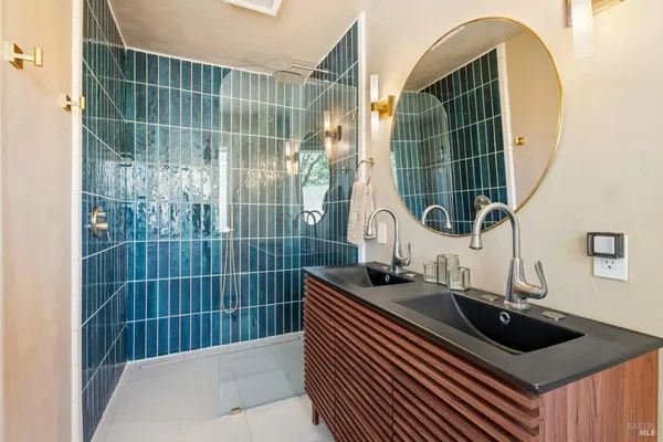 $619,000 | 185 Grace Court, Cloverdale, CA 95425