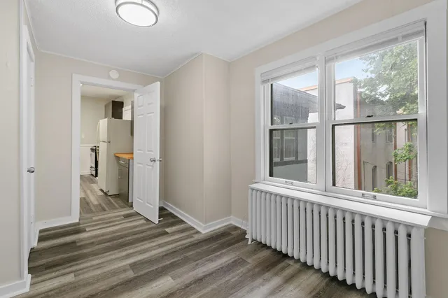 $1,599 | 2512 Dupont Avenue South, Unit 1, Minneapolis, MN 55405