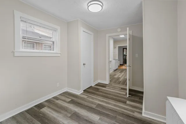 $1,599 | 2512 Dupont Avenue South, Unit 1, Minneapolis, MN 55405