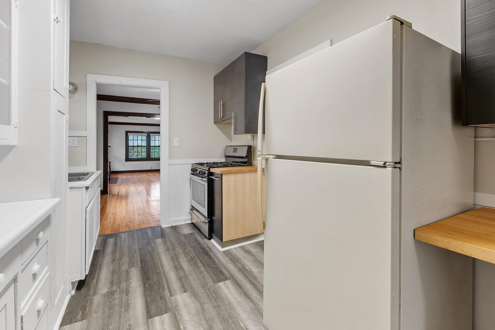 2512 Dupont Avenue South, Unit 1 Minneapolis, MN 55405 - Photo 7 of 23