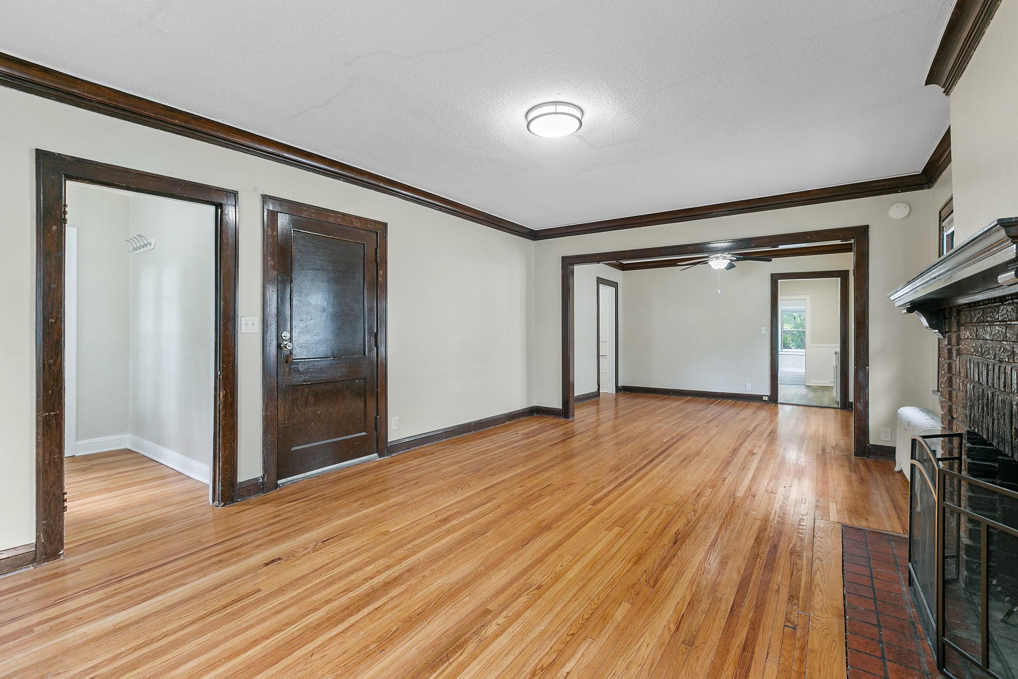 2512 Dupont Avenue South, Unit 1 Minneapolis, MN 55405 - Photo 10 of 23