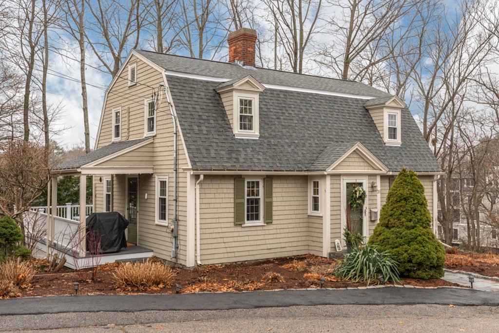 35 Morton Road Milton, MA 02186 - Photo 2 of 30 Gallery Image 2