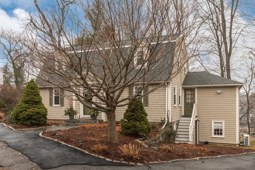 35 Morton Road Milton, MA 02186 - Photo 3 of 30 Gallery Image 3