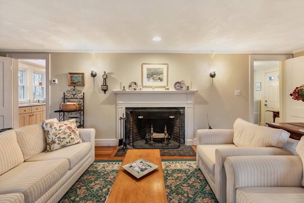 35 Morton Road Milton, MA 02186 - Photo 8 of 30 Gallery Image 8