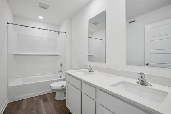 $479,990 | 7102 Oakmont Road, Mount Pleasant, WI 53403