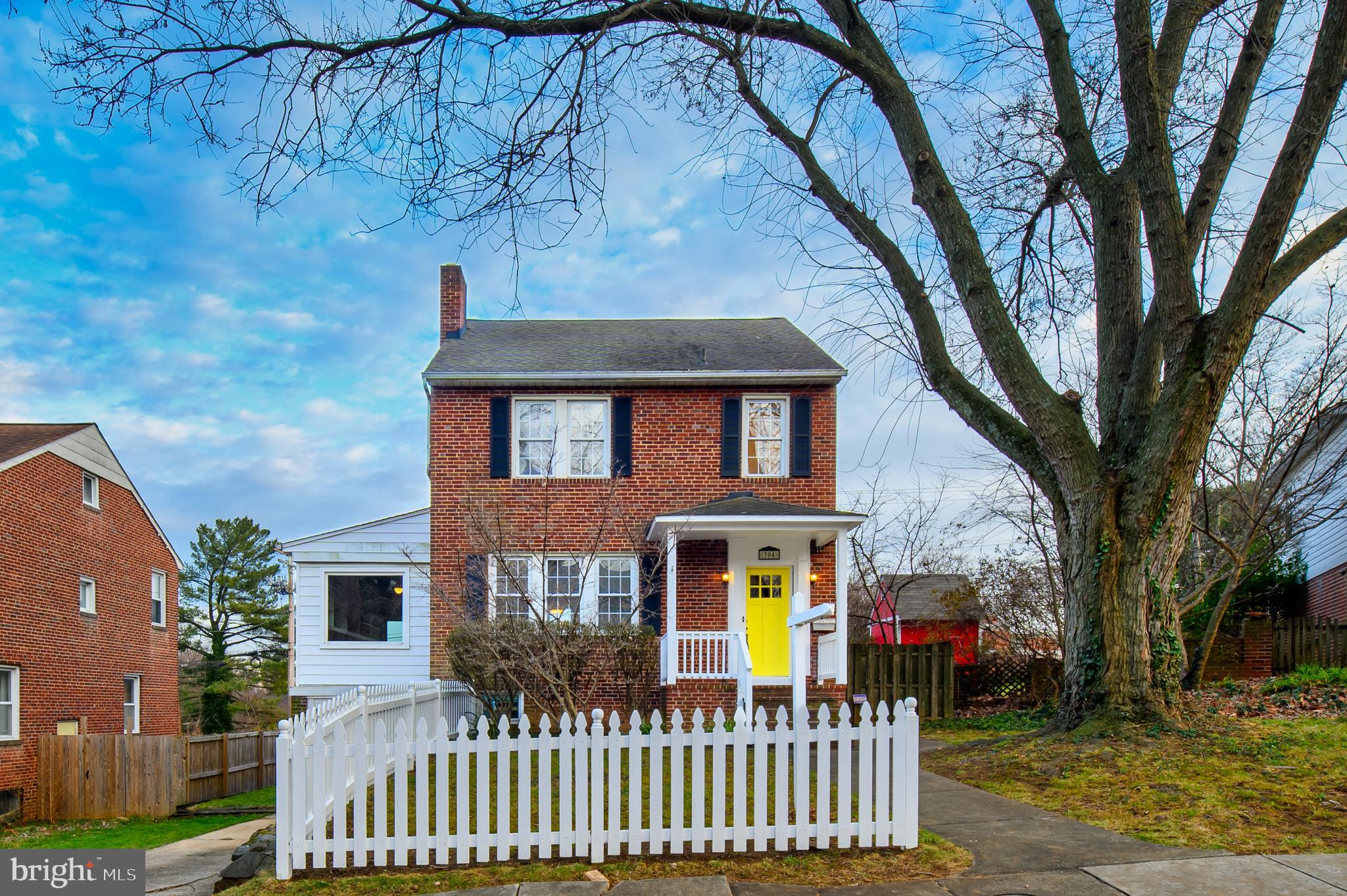 304 Kingston Road Baltimore, MD 21229 - Photo 2 of 38 Exterior Front (alt view)