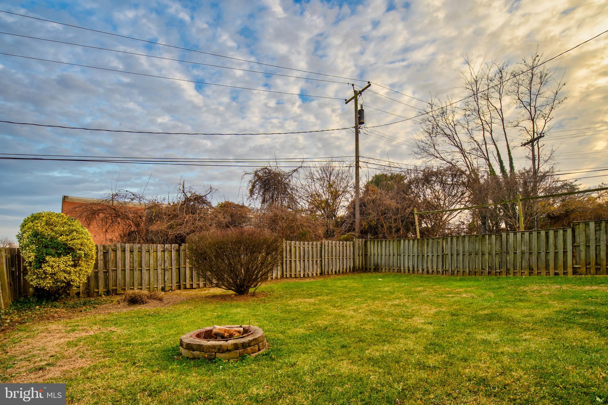 304 Kingston Road Baltimore, MD 21229 - Photo 31 of 38 Backyard