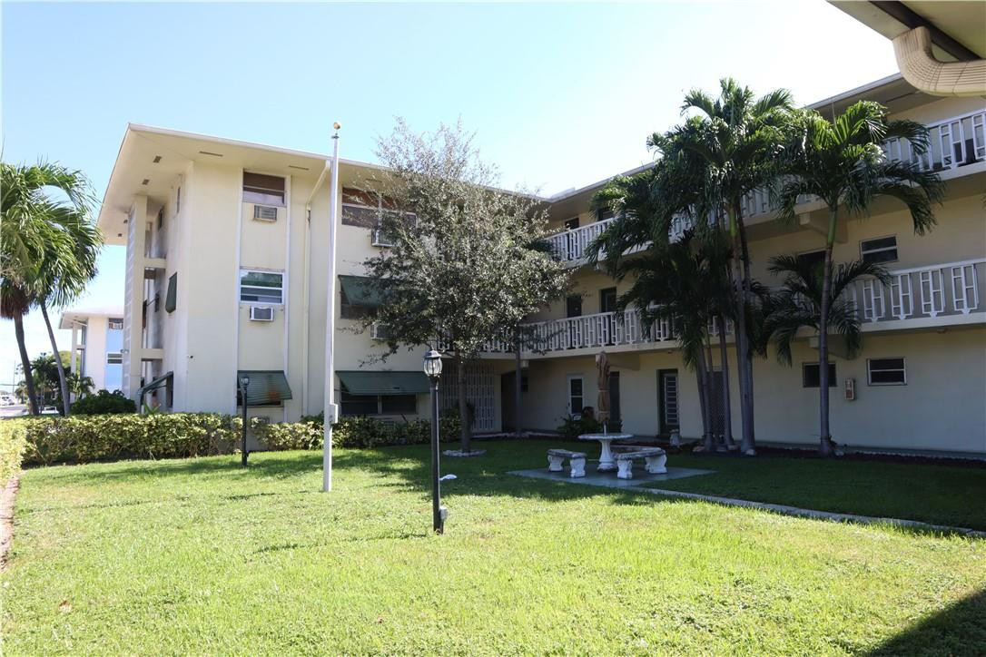 1350 East Sample Road, Unit 105 Pompano Beach, FL 33064 - Photo 2 of 9 Photo 2