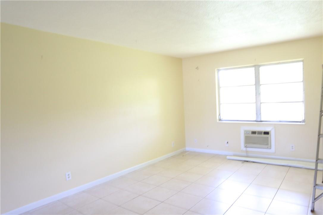 1350 East Sample Road, Unit 105 Pompano Beach, FL 33064 - Photo 3 of 9 Photo 3