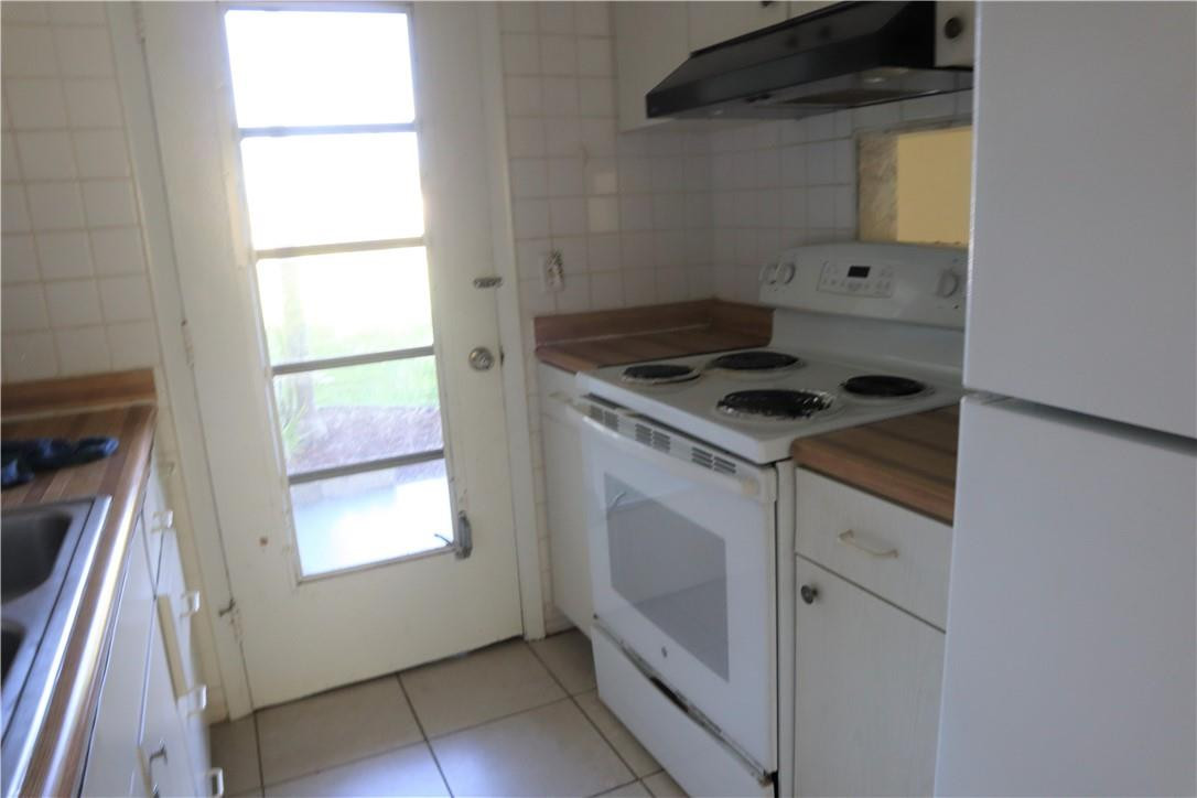 1350 East Sample Road, Unit 105 Pompano Beach, FL 33064 - Photo 6 of 9 Photo 6