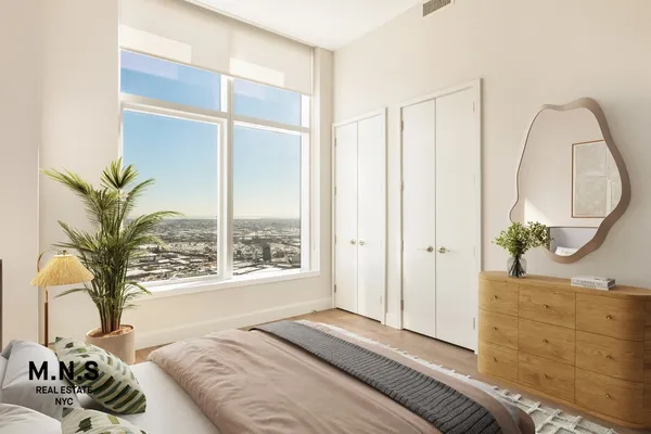 $5,850 | 23-15 44th Road, Unit PH2G | Long Island City