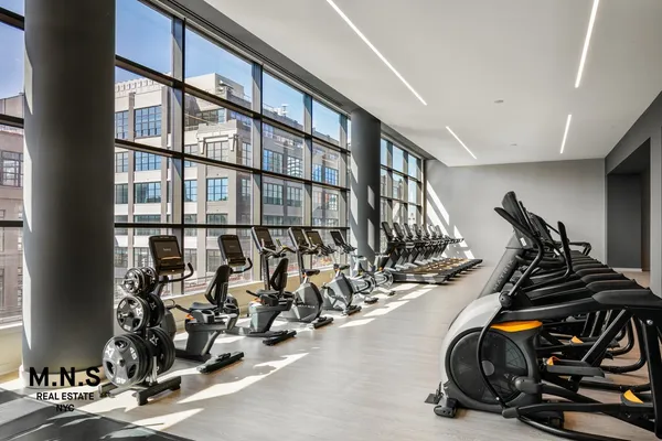 $5,850 | 23-15 44th Road, Unit PH2G | Long Island City