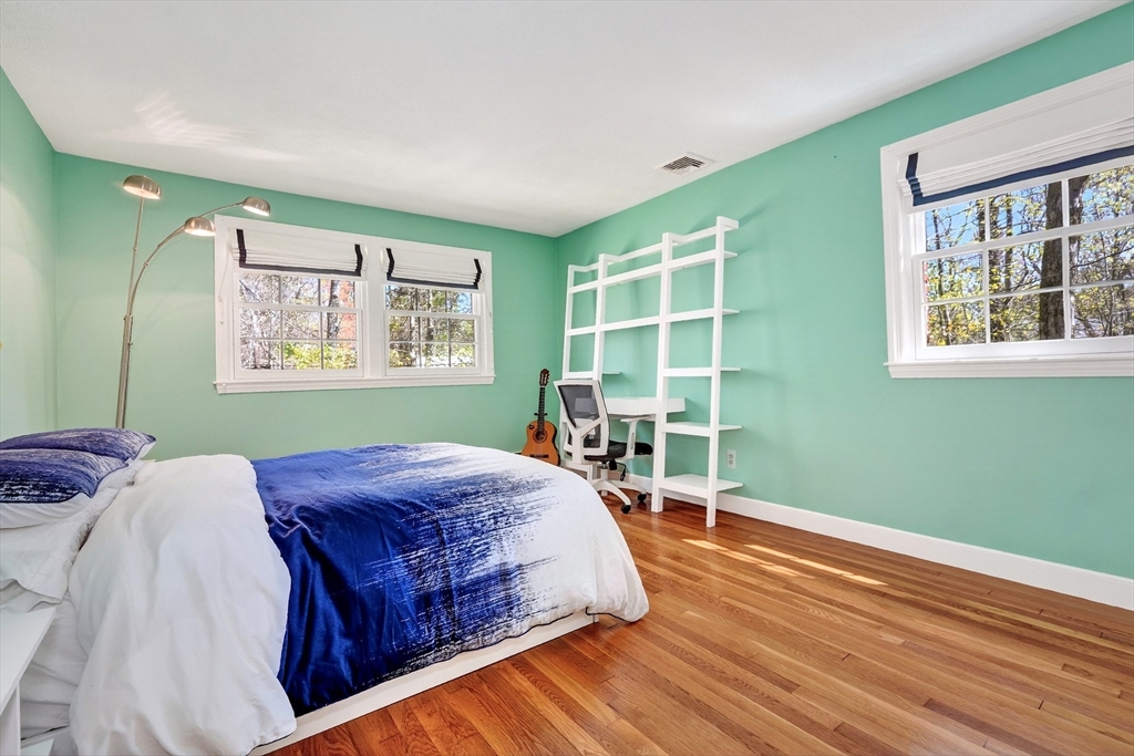 14 Beverly Road Bedford, MA 01730 - Photo 26 of 38 Gallery Image 26