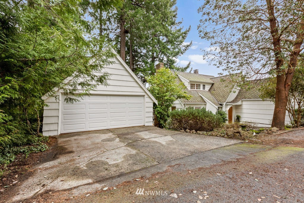2002 Madrona Point Bremerton, WA 98312 - Photo 38 of 40 a view of a house with a tree in the background