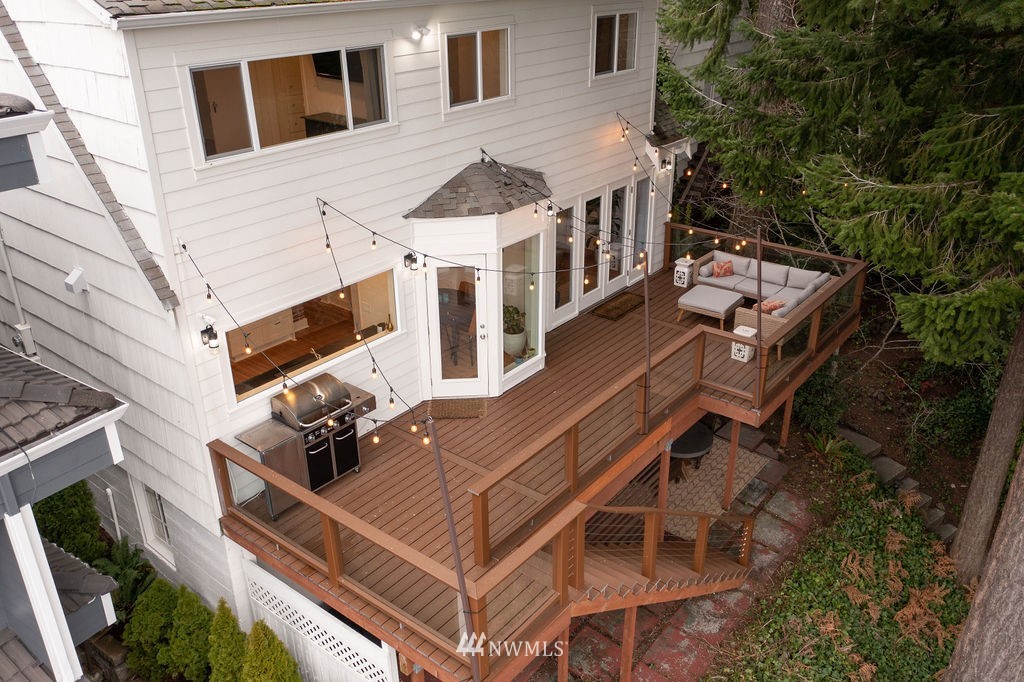 2002 Madrona Point Bremerton, WA 98312 - Photo 39 of 40 a view of a house with backyard and deck