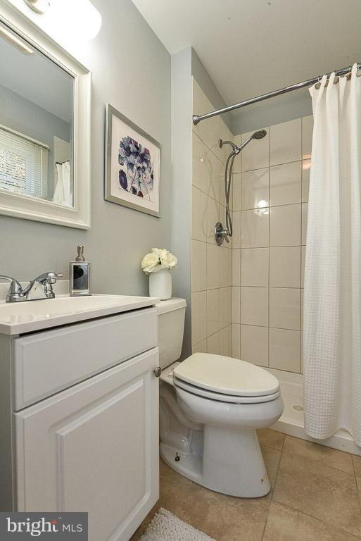 6917 Redmiles Road Laurel, MD 20707 - Photo 18 of 24 Newly renovated Master Bath!