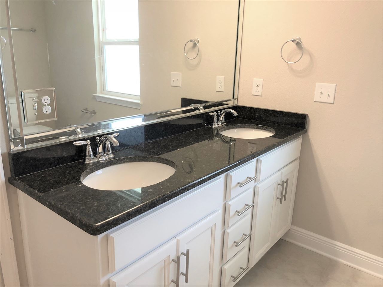 23927 Cottage Loop Orange Beach, AL 36561 - Photo 2 of 24
