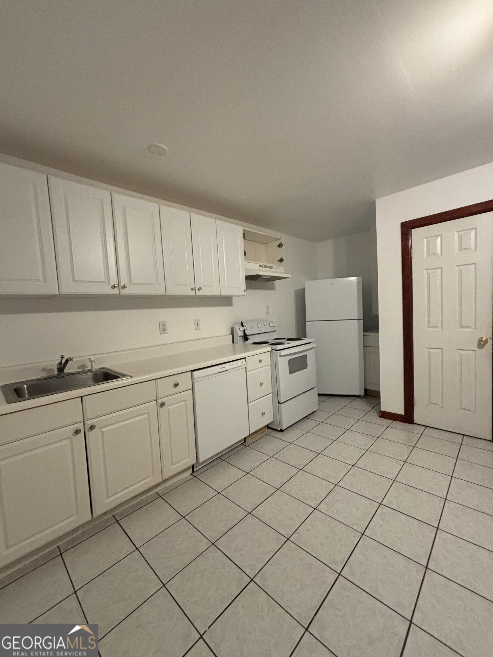 45 Grandview Court Powder Springs, GA 30127 - Photo 8 of 9 Kitchen