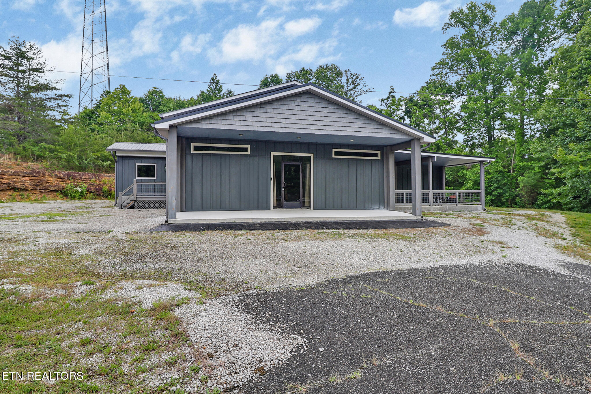 163 Underpass Drive Oneida, TN 37841 - Photo 1 of 40 IMG_0095
