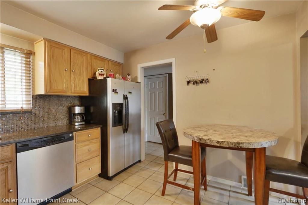 35425 Rutherford Street Clinton Township, MI 48035 - Photo 7 of 17