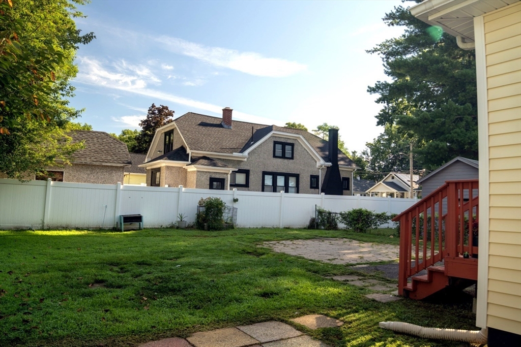 1388 Bay Street Springfield, MA 01109 - Photo 8 of 39 Gallery Image 8