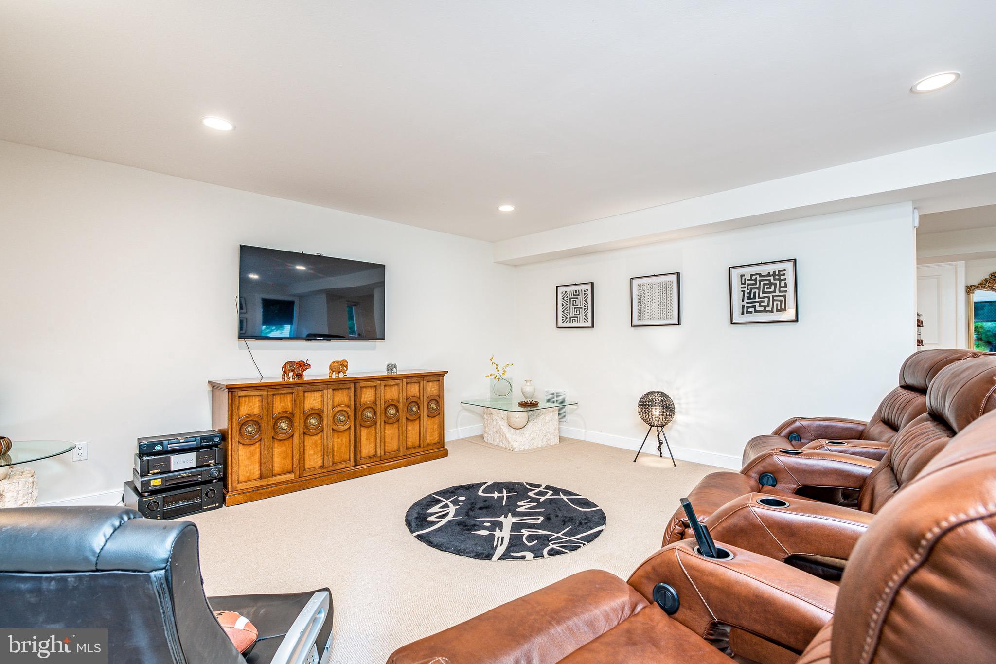 6401 Rockhurst Road Bethesda, MD 20817 - Photo 47 of 71 Gallery Image 47