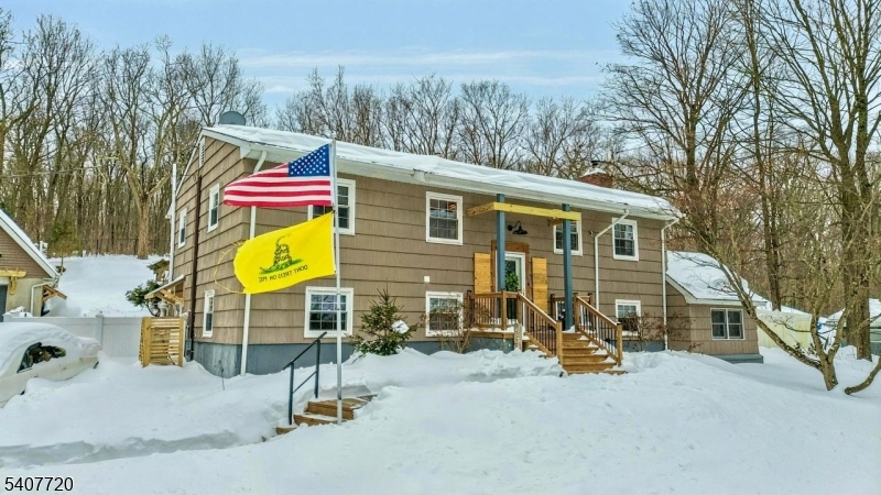 27 Grandview Avenue Oak Ridge, NJ 07438 - Photo 2 of 26