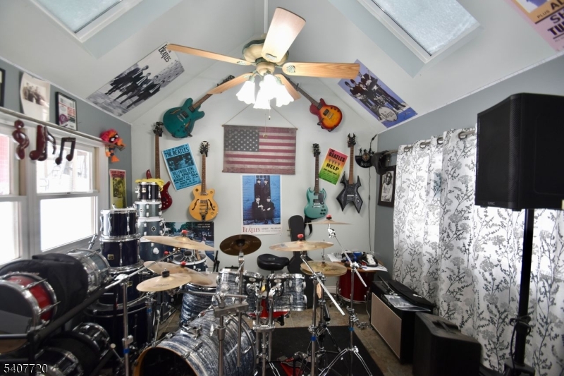 27 Grandview Avenue Oak Ridge, NJ 07438 - Photo 21 of 26