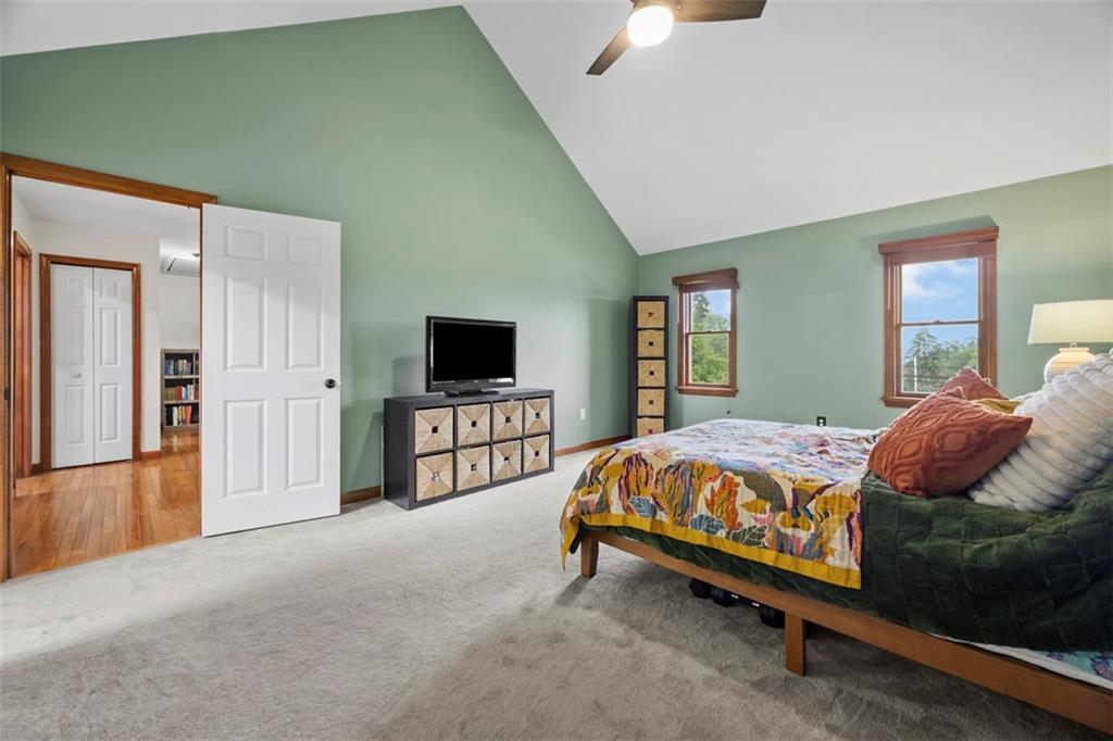 2133 Middle Road Glenshaw, PA 15116 - Photo 25 of 50 Gallery Image 25