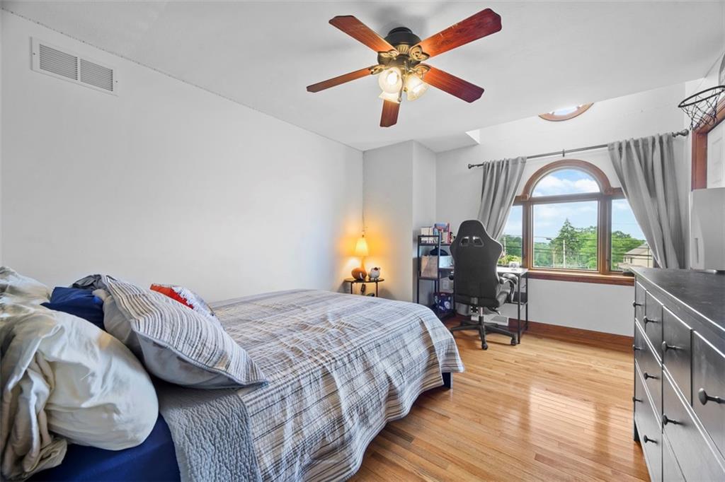 2133 Middle Road Glenshaw, PA 15116 - Photo 30 of 50 Gallery Image 30