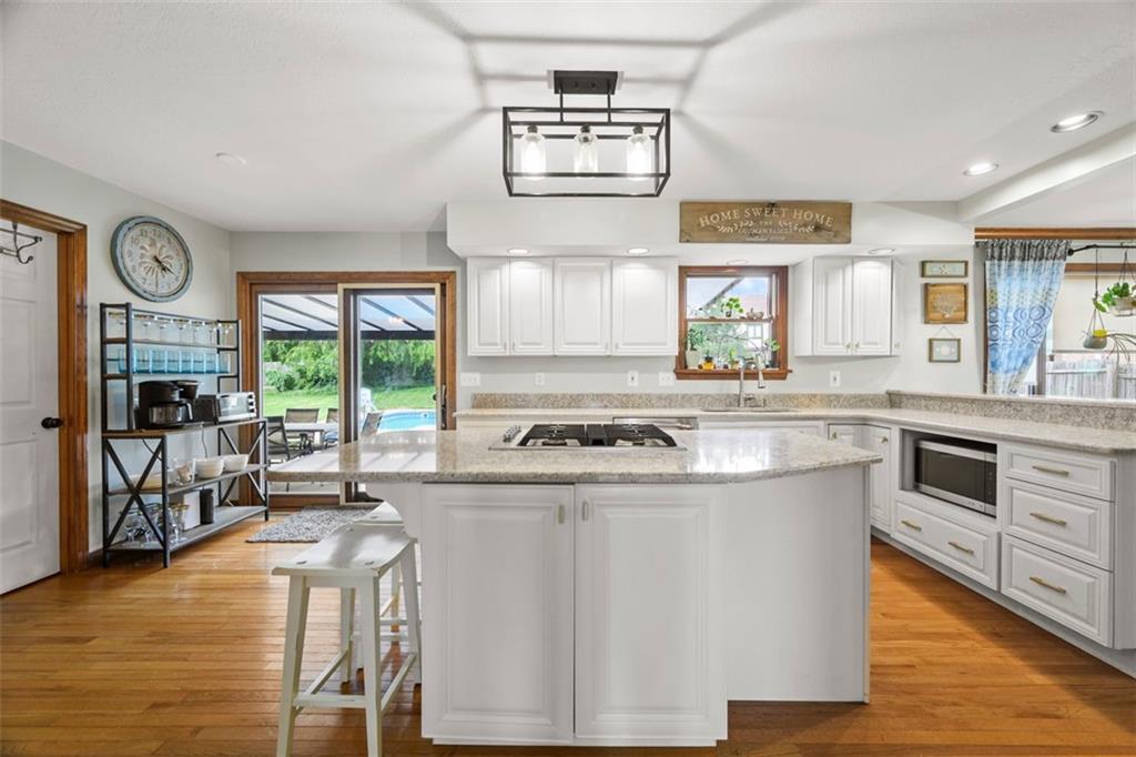 2133 Middle Road Glenshaw, PA 15116 - Photo 8 of 50 Gallery Image 8