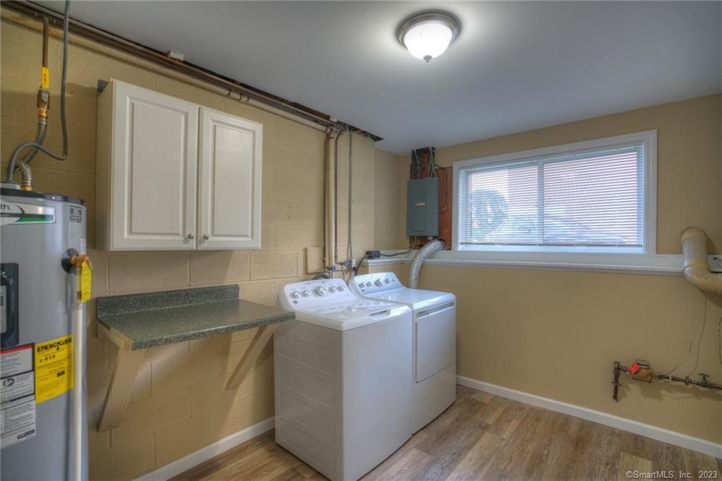 528 Shennecossett Road, Unit 14 Groton, CT 06340 - Photo 15 of 18 a utility room with washer and dryer