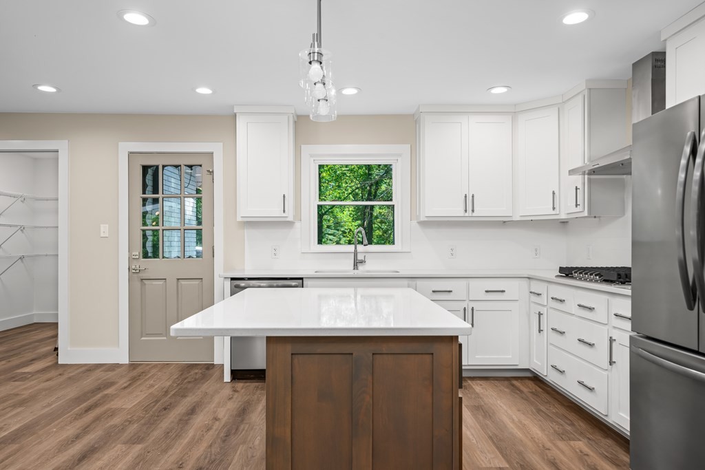 972 Georgetown Road Cookeville, TN 38501 - Photo 3 of 64 Gallery Image 3