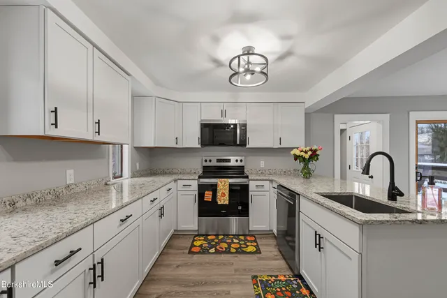 $289,900 | 123 Broadview Terrace, Pittsfield, MA 01201