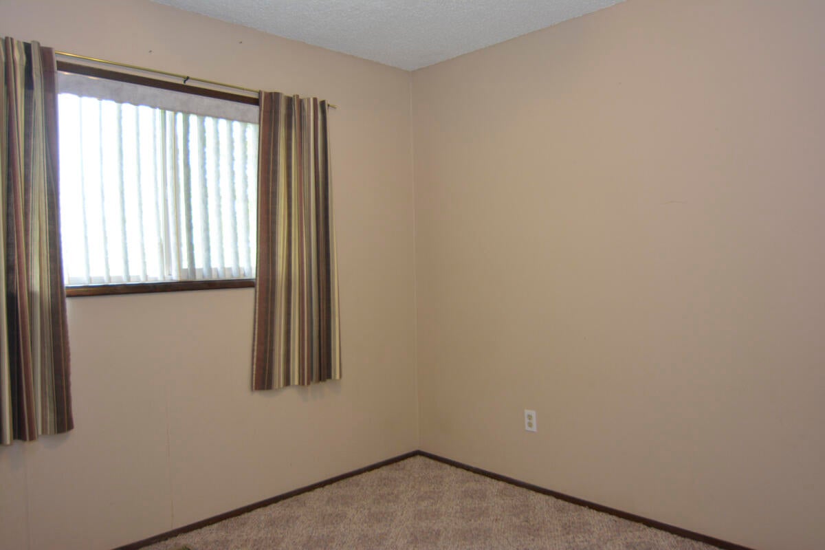 715 East Ridgeview Drive Culver, OR 97734 - Photo 21 of 23 21