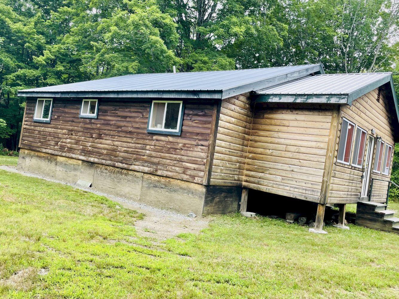 Cabin sideview