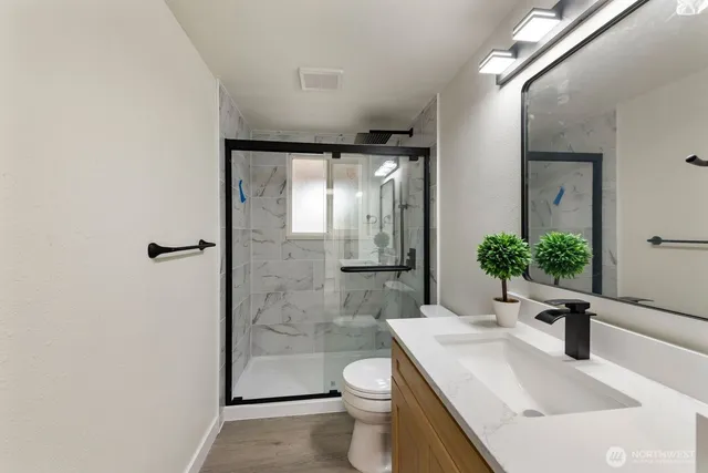 $688,000 | 13033 Southeast 206th Place, Kent, WA 98031