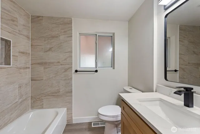 $688,000 | 13033 Southeast 206th Place, Kent, WA 98031