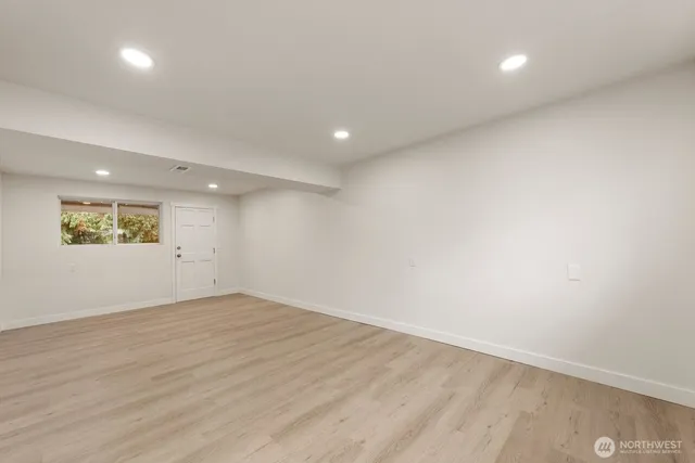 $688,000 | 13033 Southeast 206th Place, Kent, WA 98031