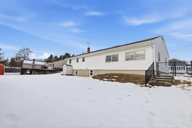 $464,900 | 91 Miami Court, Manchester, NH 03103